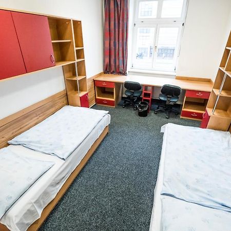 פראג Hostel Masarykova מראה חיצוני תמונה