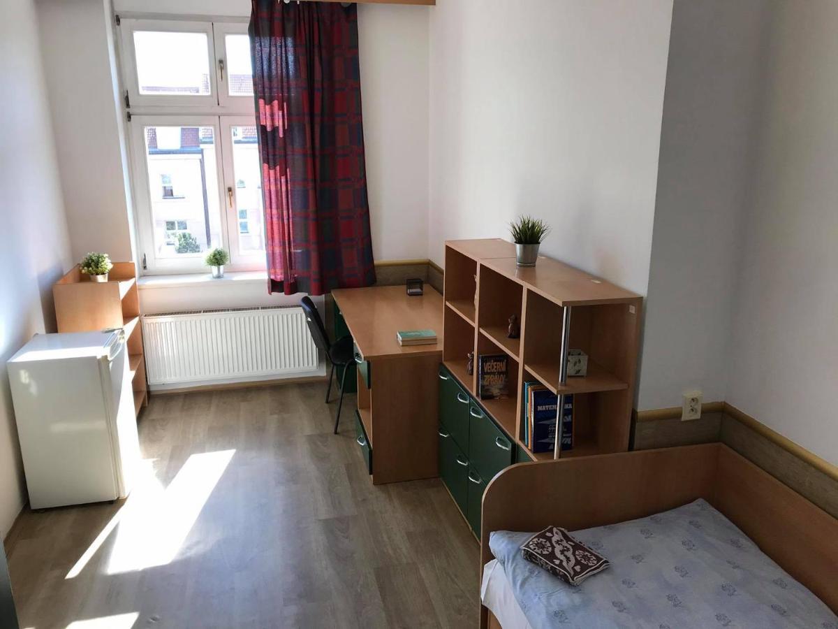 פראג Hostel Masarykova מראה חיצוני תמונה